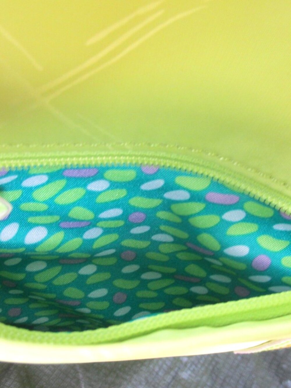 Vera Bradley Citrine Green Crossbody Tote Bag or Purse - Picture 4 of 14
